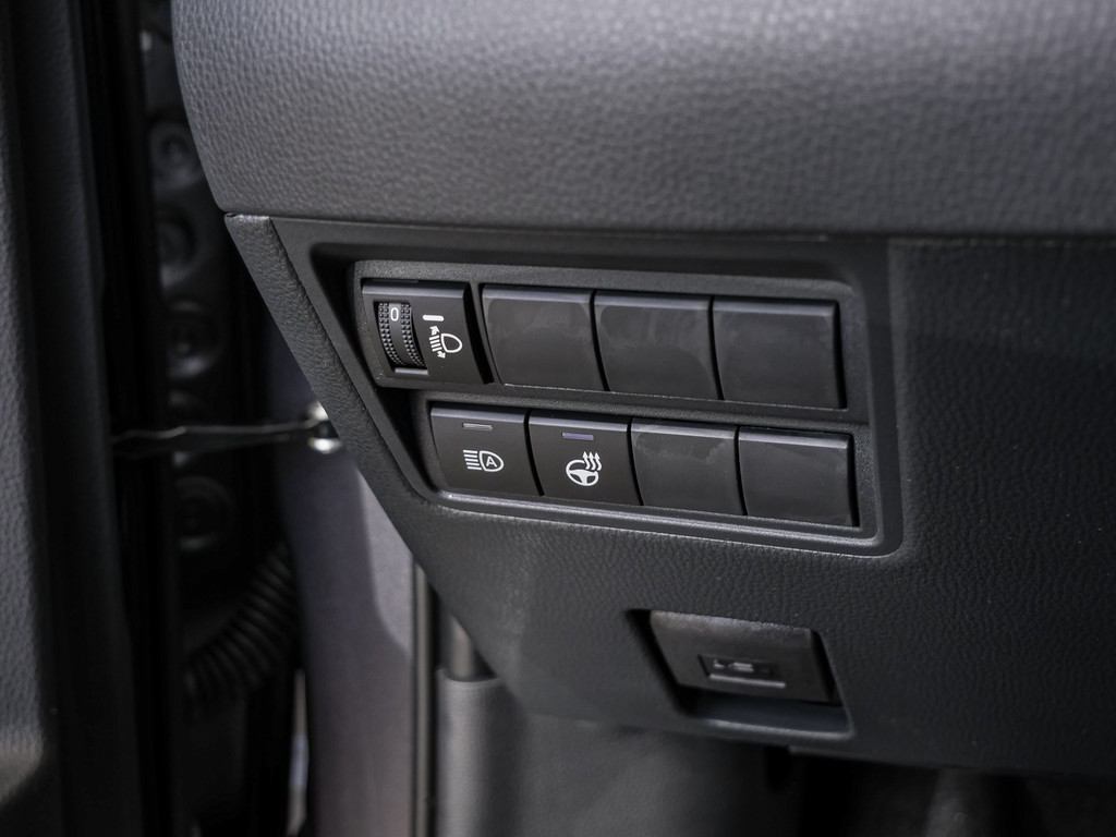 Fahrzeugansicht TOYOTA Yaris 1.5 Hybrid Teamplayer - Bild 33