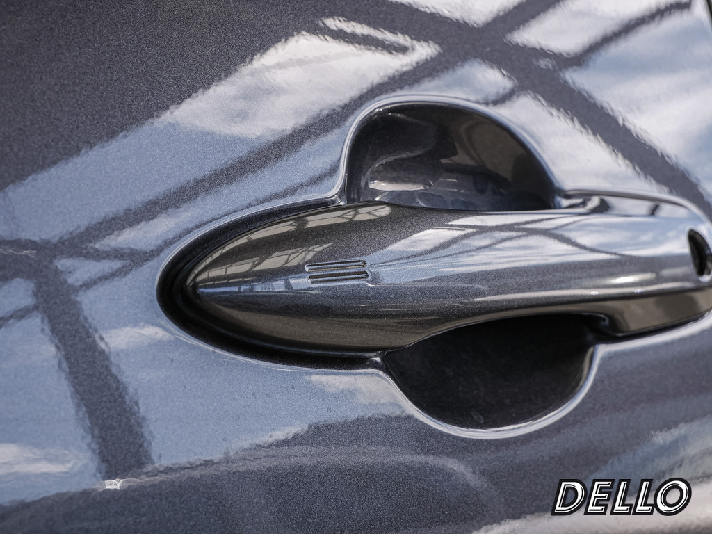 Fahrzeugansicht TOYOTA Yaris 1.5 Hybrid Teamplayer - Bild 2