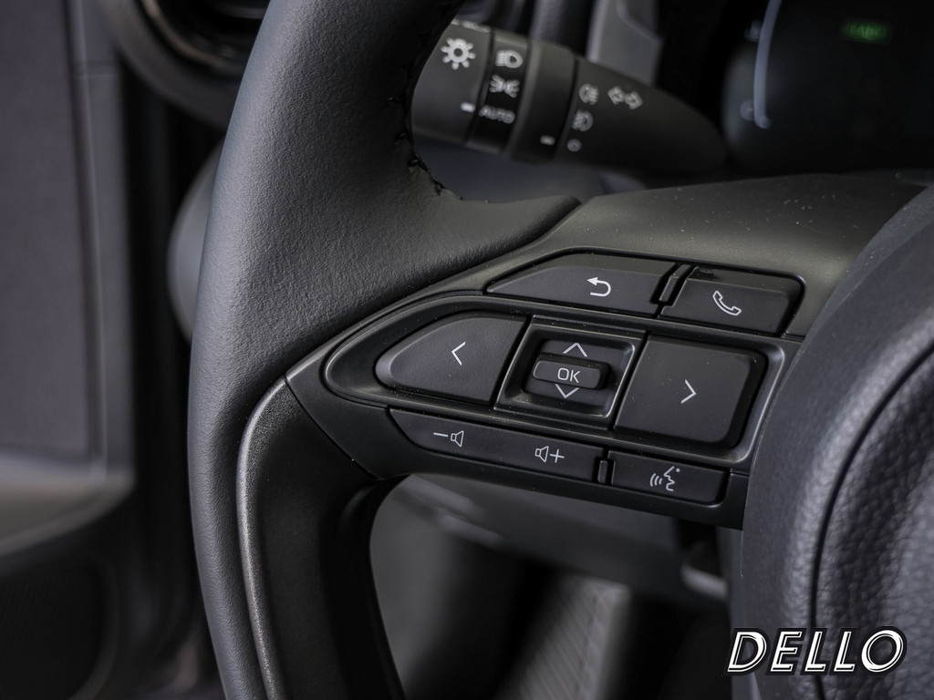 Fahrzeugansicht TOYOTA Yaris 1.5 Hybrid Teamplayer - Bild 31