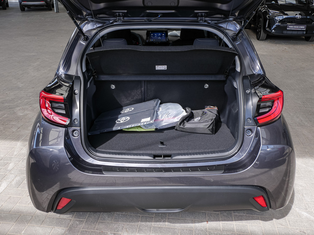 Fahrzeugansicht TOYOTA Yaris 1.5 Hybrid Teamplayer - Bild 5