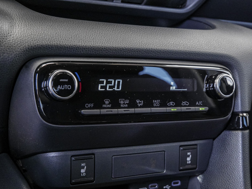 Fahrzeugansicht TOYOTA Yaris 1.5 Hybrid Teamplayer - Bild 18