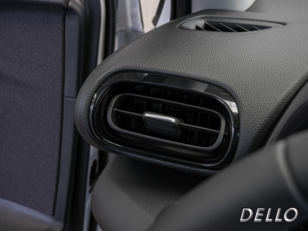 Fahrzeugansicht TOYOTA Yaris 1.5 Hybrid Teamplayer - Bild 32