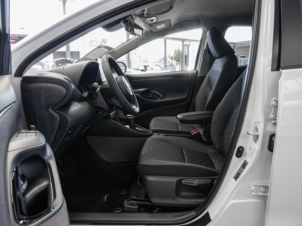 Fahrzeugansicht TOYOTA Yaris 1.5 Hybrid Teamplayer - Bild 5