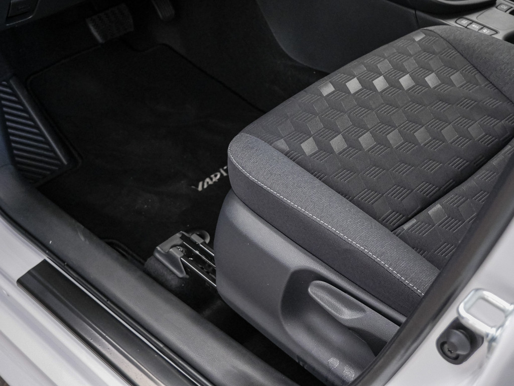 Fahrzeugansicht TOYOTA Yaris 1.5 Hybrid Teamplayer - Bild 36