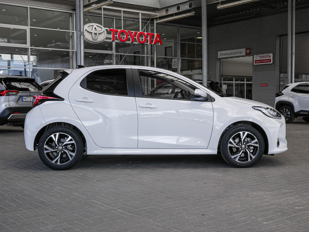 Fahrzeugansicht TOYOTA Yaris 1.5 Hybrid Teamplayer - Bild 34