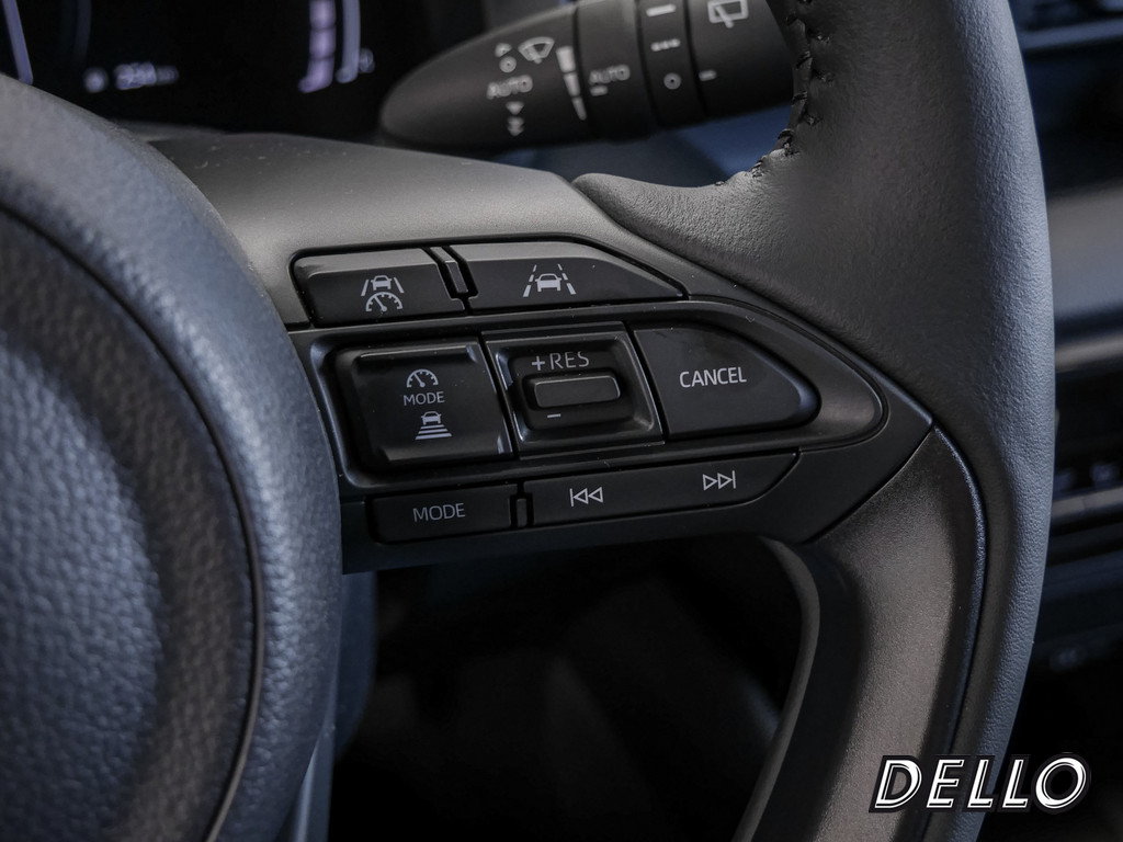 Fahrzeugansicht TOYOTA Yaris 1.5 Hybrid Teamplayer - Bild 30