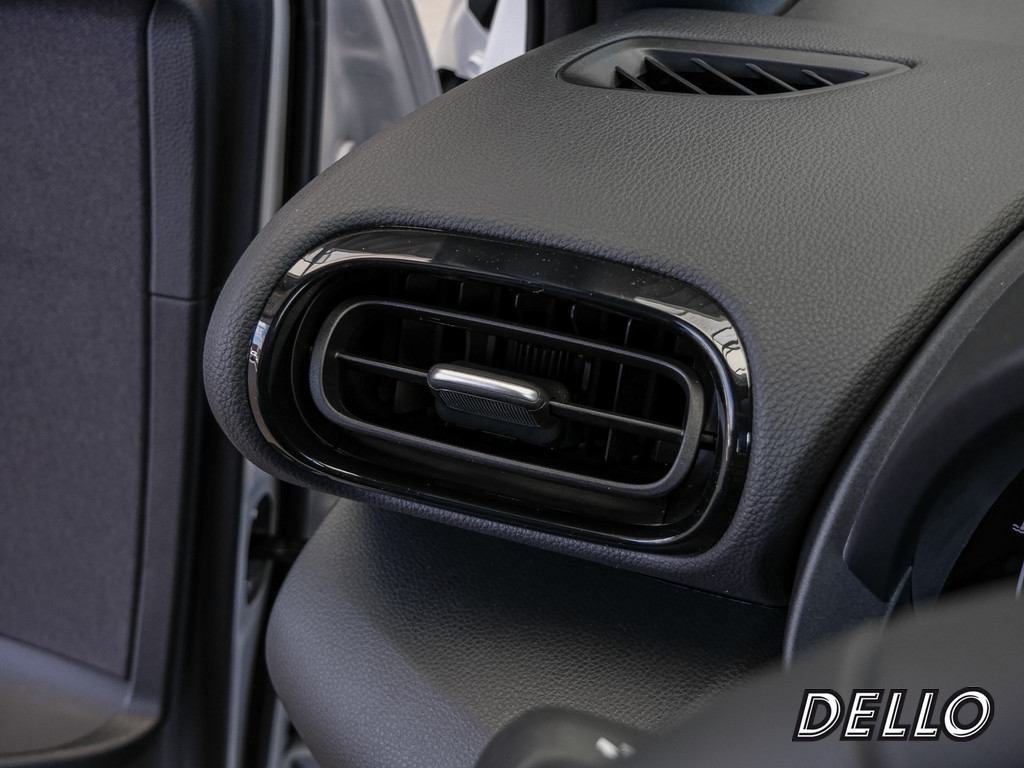 Fahrzeugansicht TOYOTA Yaris Cross 1.5 Hybrid FWD Teamplayer - Bild 32