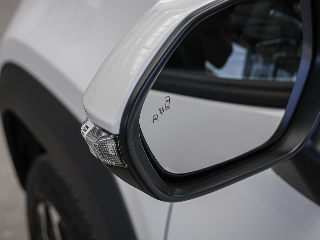 Fahrzeugansicht TOYOTA Yaris Cross Hybrid Teamplayer - Bild 3