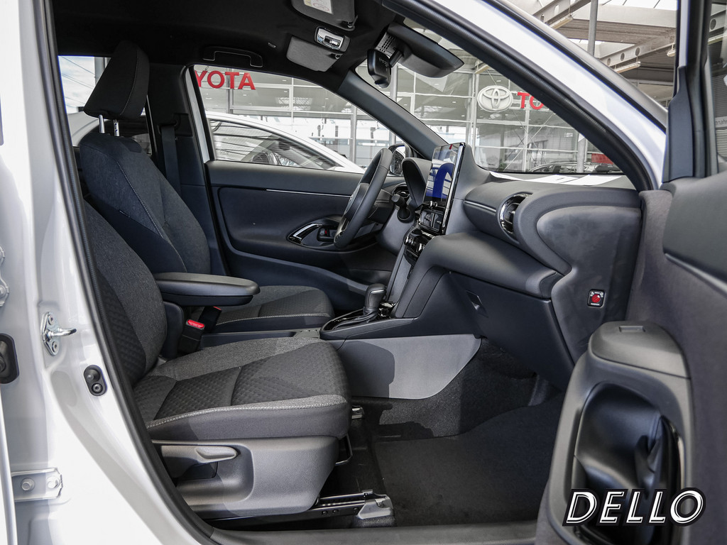 Fahrzeugansicht TOYOTA Yaris Cross 1.5 Hybrid FWD Teamplayer - Bild 6