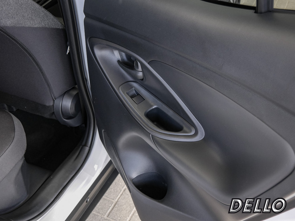 Fahrzeugansicht TOYOTA Yaris Cross 1.5 Hybrid FWD Teamplayer - Bild 11