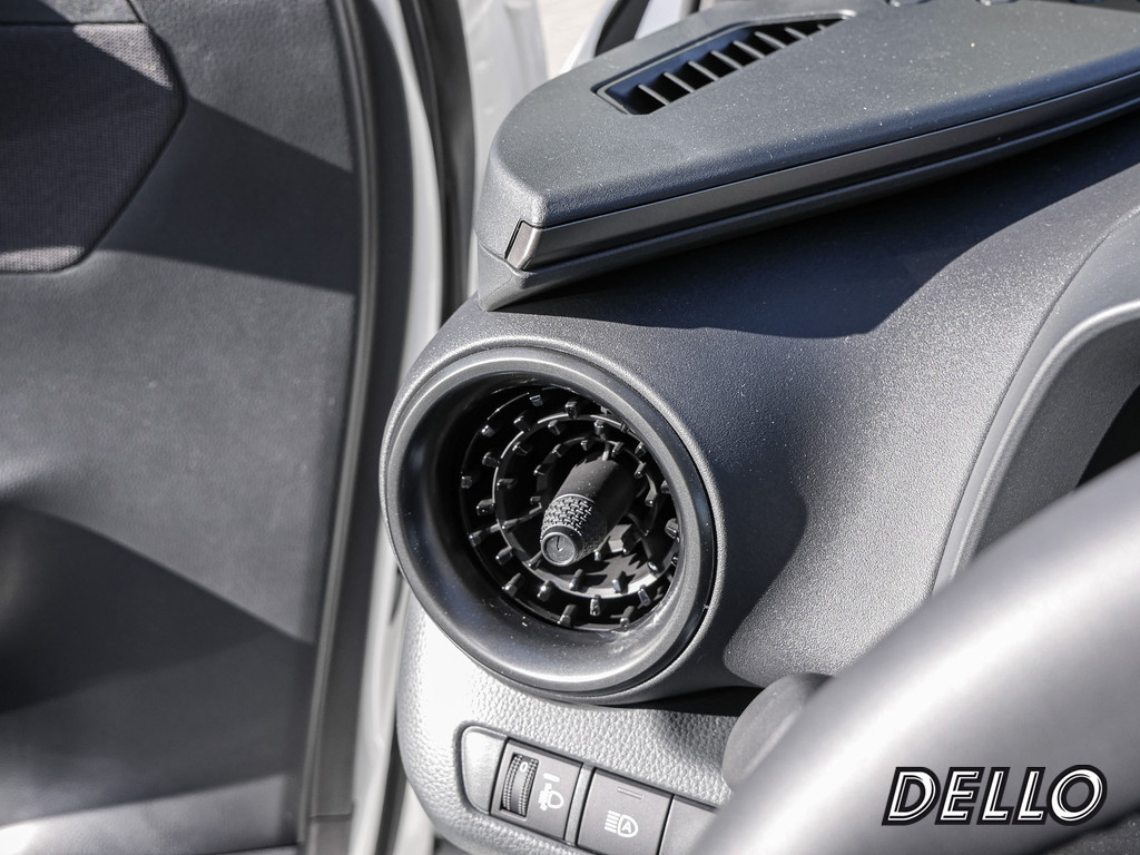 Fahrzeugansicht TOYOTA C-HR 1.8 Hybrid FWD Teamplayer - Bild 29