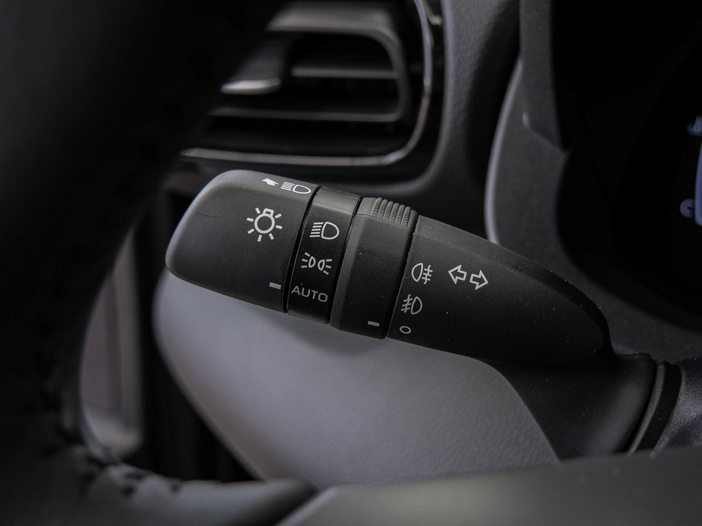 Fahrzeugansicht TOYOTA Yaris Cross Hybrid Teamplayer - Bild 27