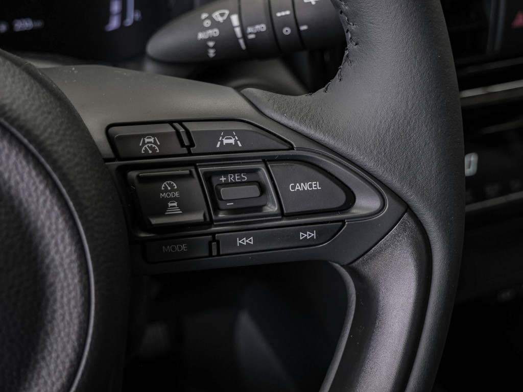 Fahrzeugansicht TOYOTA Yaris Cross Hybrid Teamplayer - Bild 30