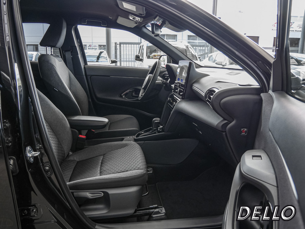 Fahrzeugansicht TOYOTA Yaris Cross Hybrid Teamplayer - Bild 6