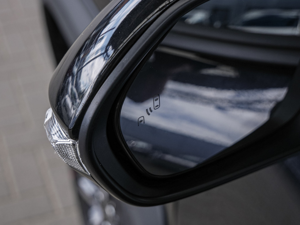 Fahrzeugansicht TOYOTA Yaris Cross Hybrid Teamplayer - Bild 4