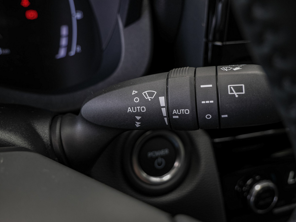 Fahrzeugansicht TOYOTA Yaris Cross HybridTeamplayer - Bild 28