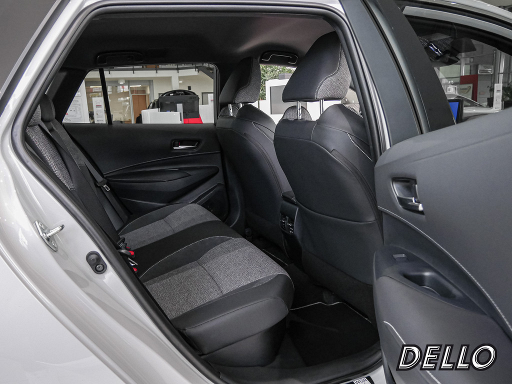 Fahrzeugansicht TOYOTA Corolla Touring Sports 1.8 Hybrid Teamplayer - Bild 6