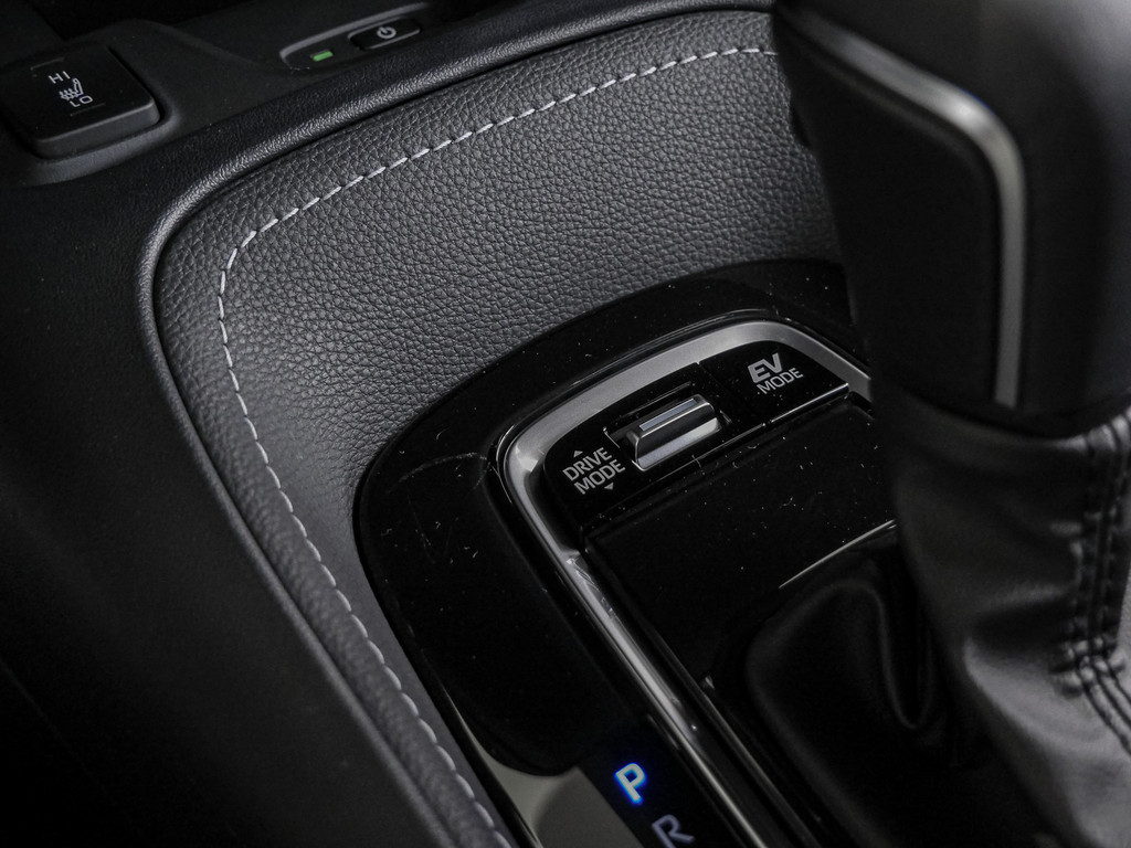 Fahrzeugansicht TOYOTA Corolla TS 1.8 Hybrid Teamplayer - Bild 19