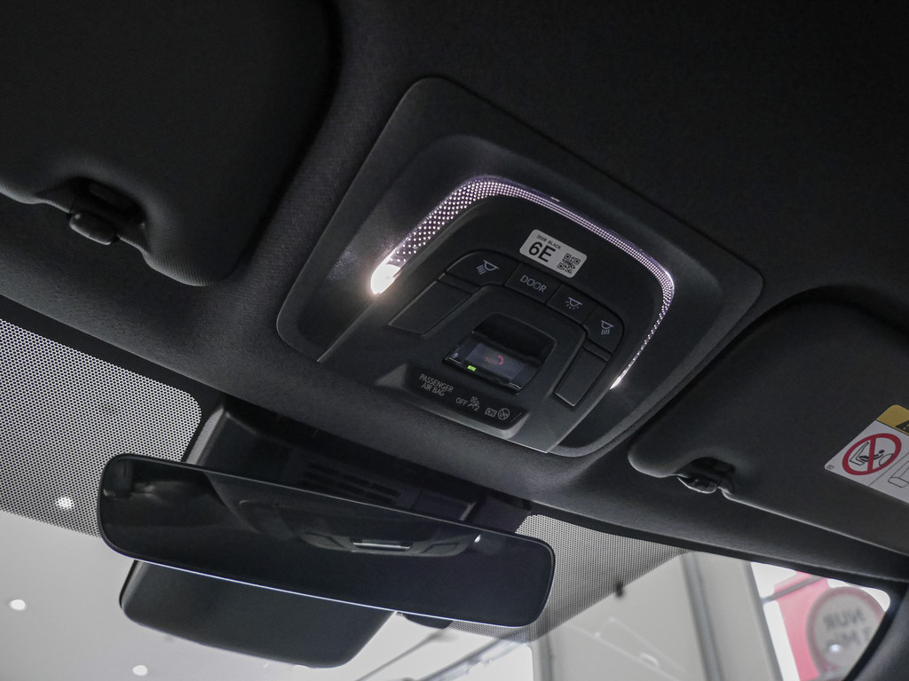 Fahrzeugansicht TOYOTA Corolla TS 1.8 Hybrid Teamplayer - Bild 22