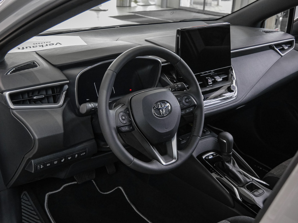 Fahrzeugansicht TOYOTA Corolla TS 1.8 Hybrid Teamplayer - Bild 32