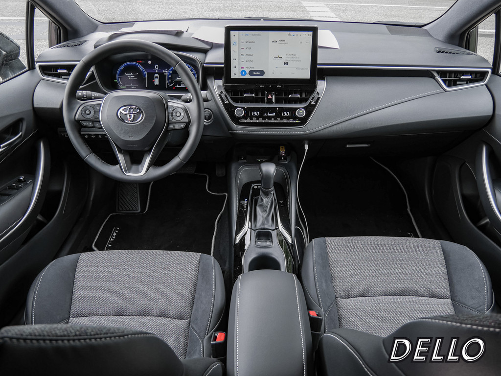 Fahrzeugansicht TOYOTA Corolla Touring Sports 1.8 Hybrid Teamplayer - Bild 4