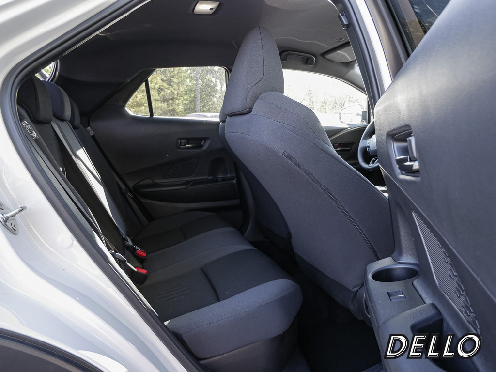 Fahrzeugansicht TOYOTA C-HR 2.0 Hybrid FWD Teamplayer - Bild 4