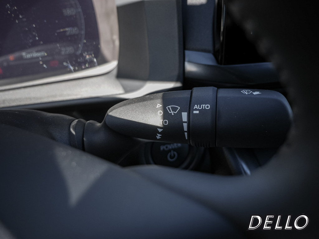 Fahrzeugansicht TOYOTA C-HR 2.0 Hybrid FWD Teamplayer - Bild 25