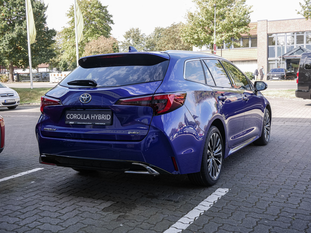 Fahrzeugansicht TOYOTA Corolla TS 2.0 Hybrid Teamplayer - Bild 34