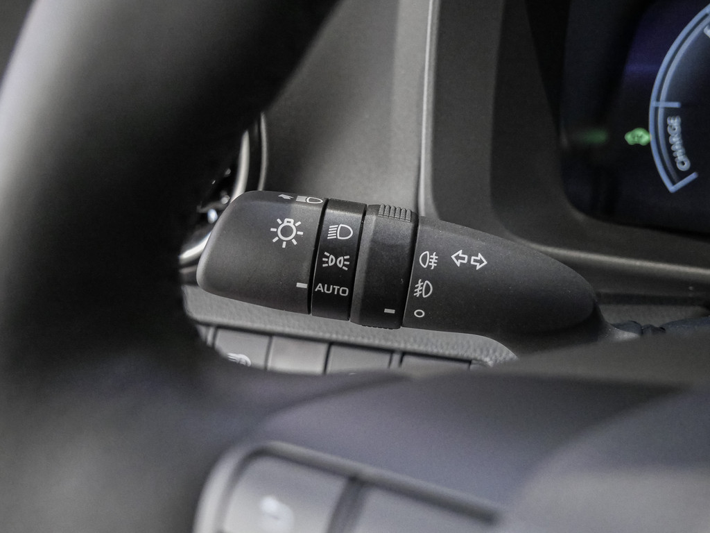 Fahrzeugansicht TOYOTA C-HR 2.0 Hybrid Teamplayer - Bild 22