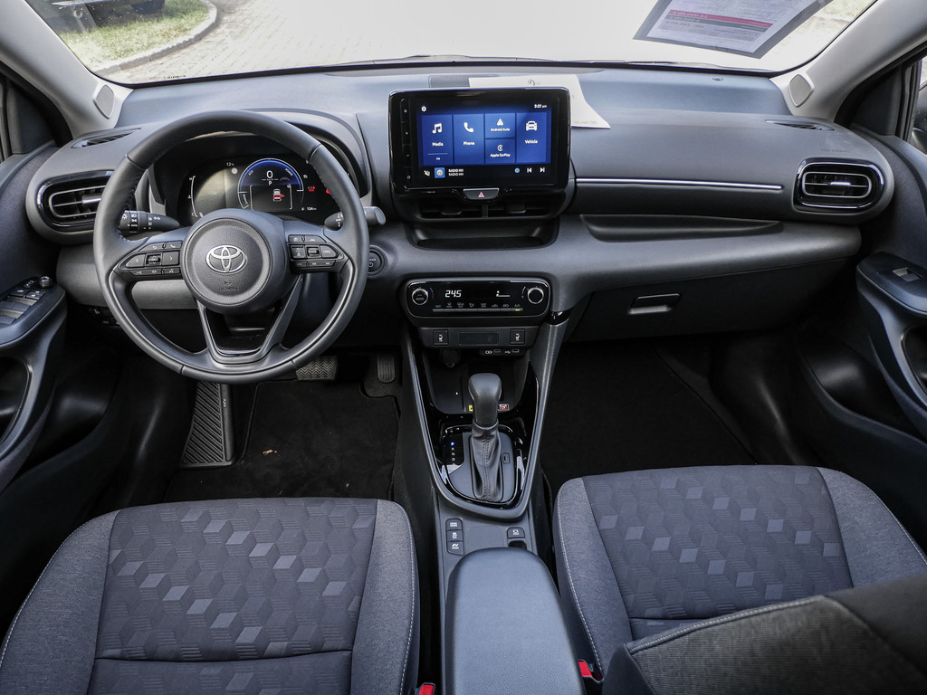 Fahrzeugansicht TOYOTA Yaris 1.5 Hybrid Teamplayer - Bild 7