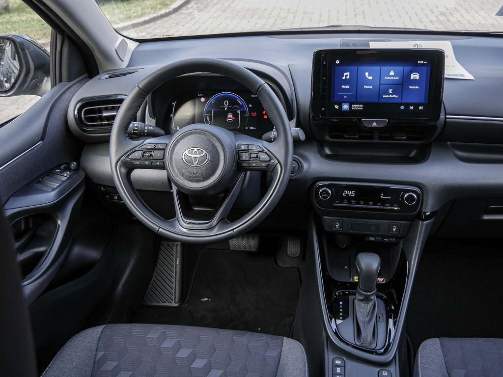 Fahrzeugansicht TOYOTA Yaris 1.5 Hybrid Teamplayer - Bild 8