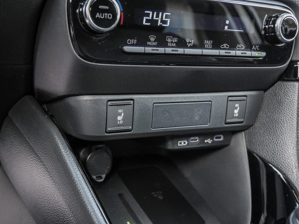 Fahrzeugansicht TOYOTA Yaris 1.5 Hybrid Teamplayer - Bild 18