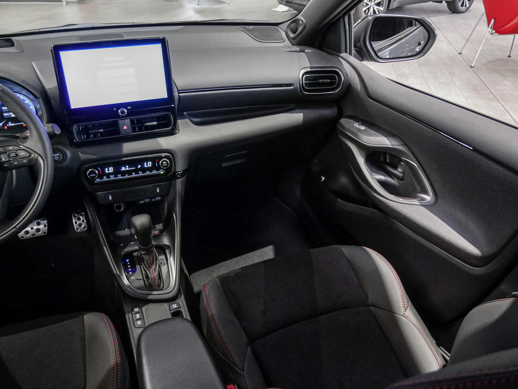 Fahrzeugansicht TOYOTA Yaris 1.5 Hybrid GR Sport - Bild 5