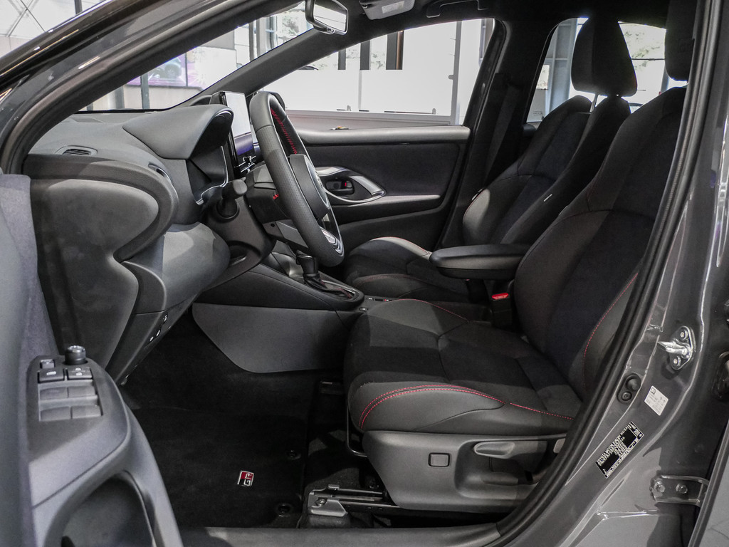 Fahrzeugansicht TOYOTA Yaris 1.5 Hybrid GR Sport - Bild 10