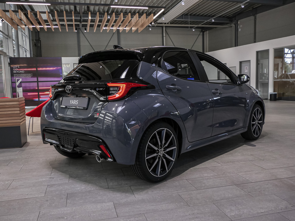 Fahrzeugansicht TOYOTA Yaris 1.5 Hybrid GR Sport - Bild 38