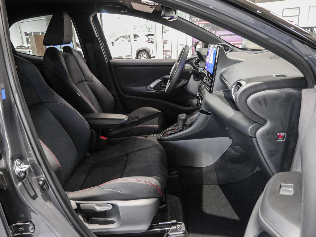 Fahrzeugansicht TOYOTA Yaris 1.5 Hybrid GR Sport - Bild 42