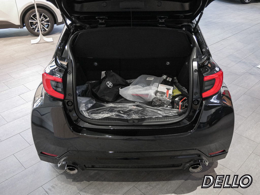 Fahrzeugansicht TOYOTA Yaris GR - Bild 8