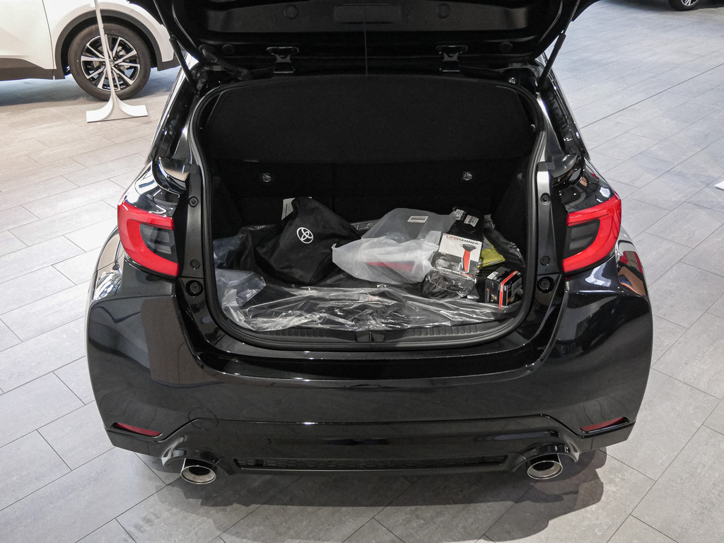 Fahrzeugansicht TOYOTA Yaris GR - Bild 8