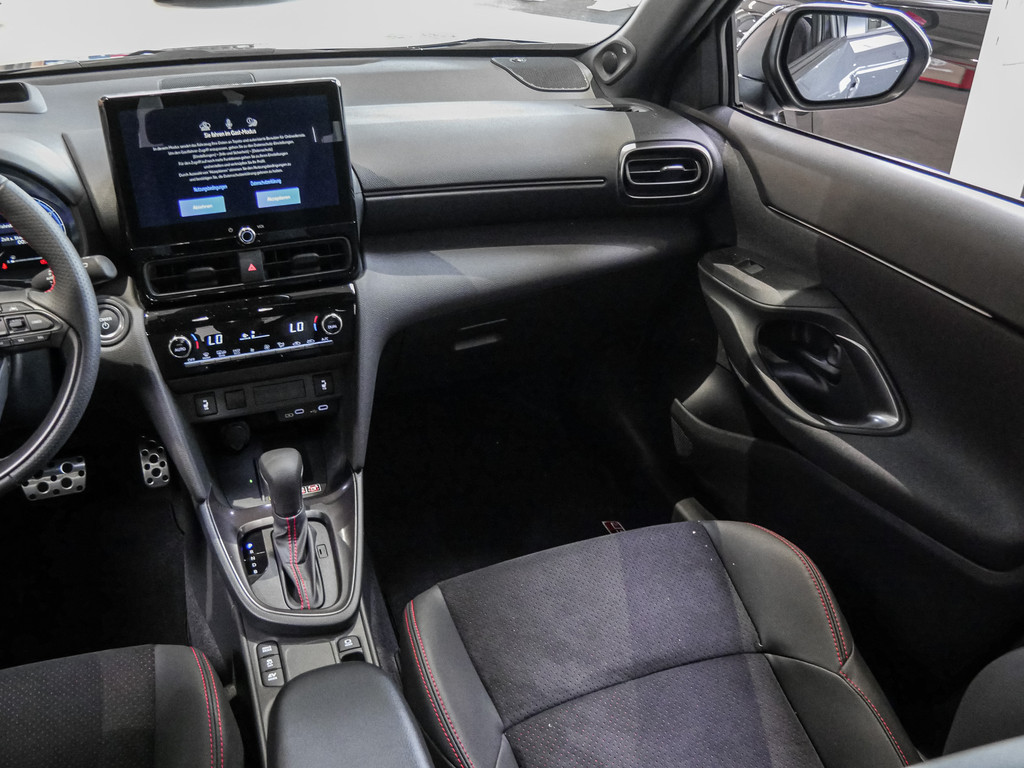 Fahrzeugansicht TOYOTA Yaris Cross 1.5 Hybrid GR Sport - Bild 7