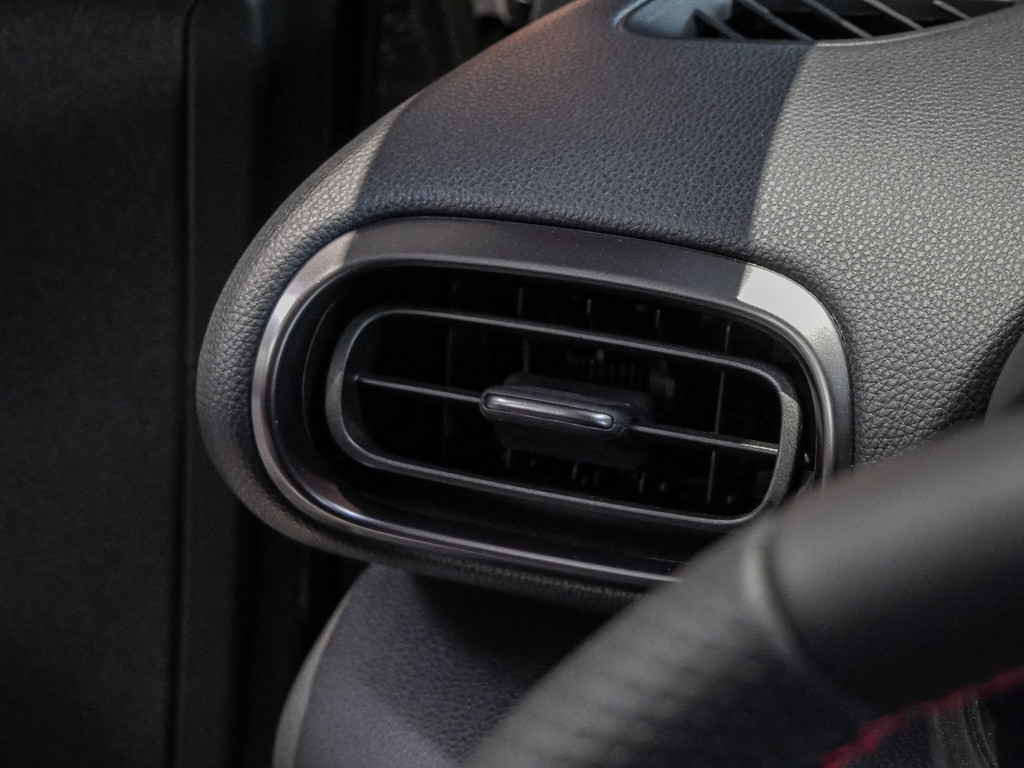 Fahrzeugansicht TOYOTA Yaris Cross 1.5 Hybrid GR Sport - Bild 31