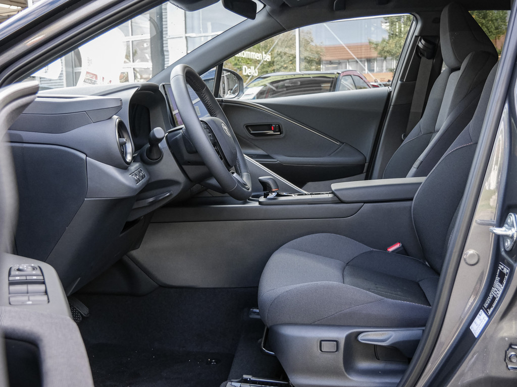 Fahrzeugansicht TOYOTA C-HR 1.8 Hybrid Teamplayer - Bild 4