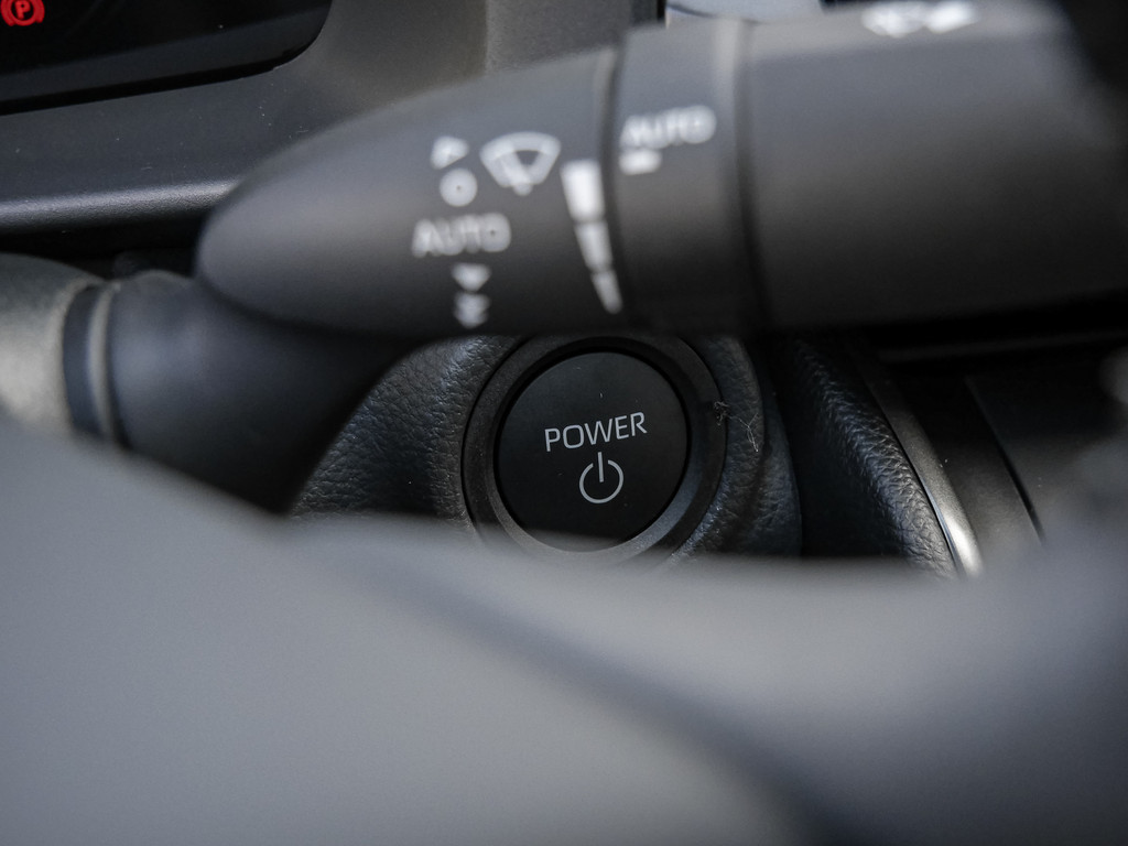 Fahrzeugansicht TOYOTA C-HR 1.8 Hybrid Teamplayer - Bild 28