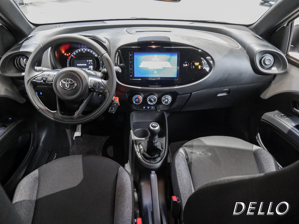 Fahrzeugansicht TOYOTA Aygo X 1.0 Business Edition - Bild 4