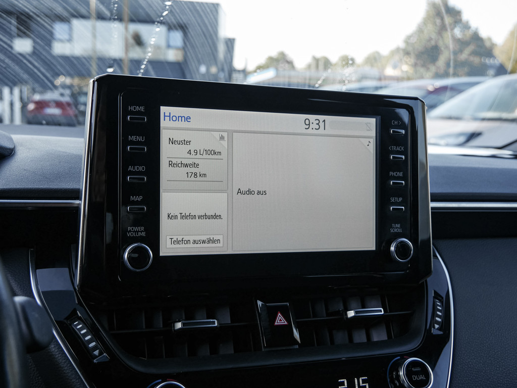 Fahrzeugansicht TOYOTA Corolla Touring Sports 1.8 Hybrid Team D - Bild 11