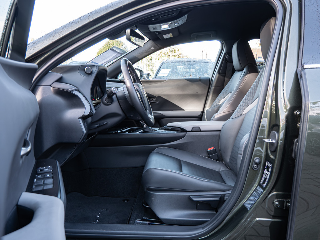 Fahrzeugansicht LEXUS UX 250 h Style+ - Bild 2