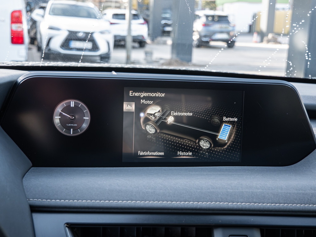 Fahrzeugansicht LEXUS UX 250 h Style+ - Bild 11