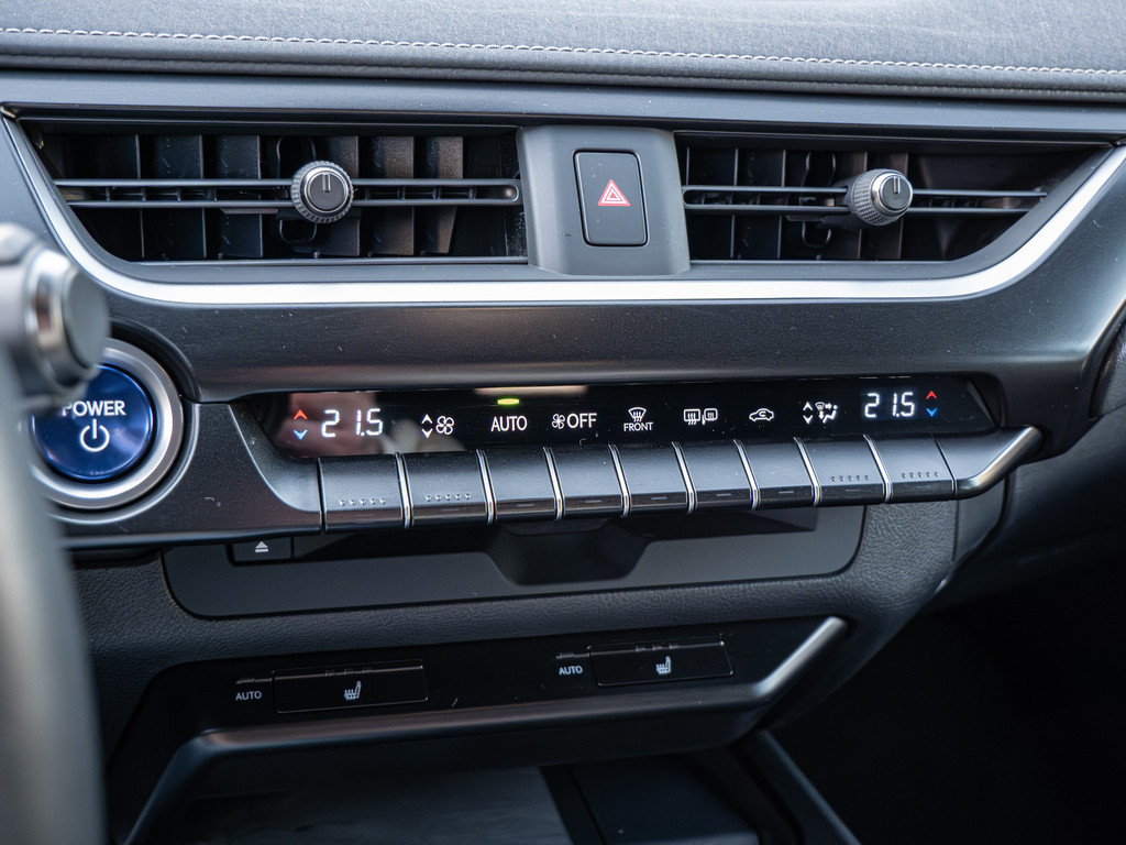 Fahrzeugansicht LEXUS UX 250 h Style+ - Bild 14