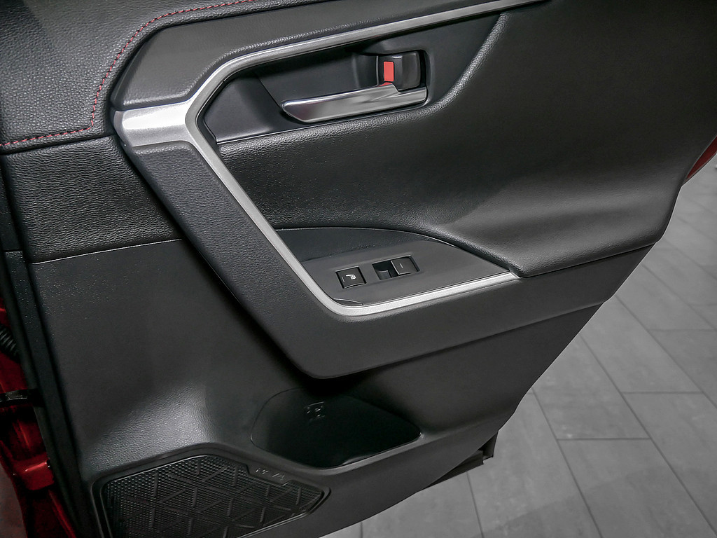 Fahrzeugansicht TOYOTA RAV4 2.5 Plug-in Hybrid 4x4 Teamplayer - Bild 10