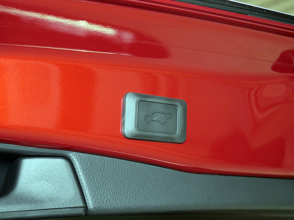 Fahrzeugansicht TOYOTA RAV4 2.5 Plug-in Hybrid 4x4 Teamplayer - Bild 13