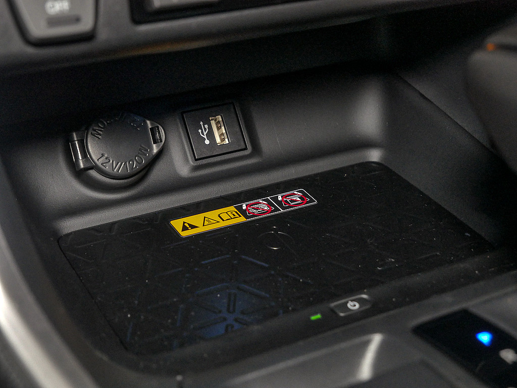 Fahrzeugansicht TOYOTA RAV4 2.5 Plug-in Hybrid 4x4 Teamplayer - Bild 20